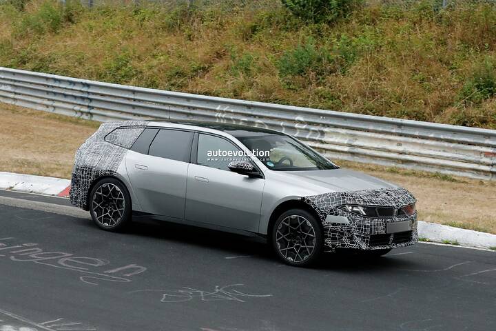 spy-photos-2027-bmw-i3-touring-prototype-gets-caught-testing-hard-on-the-nuerburgring-nordschleife_8