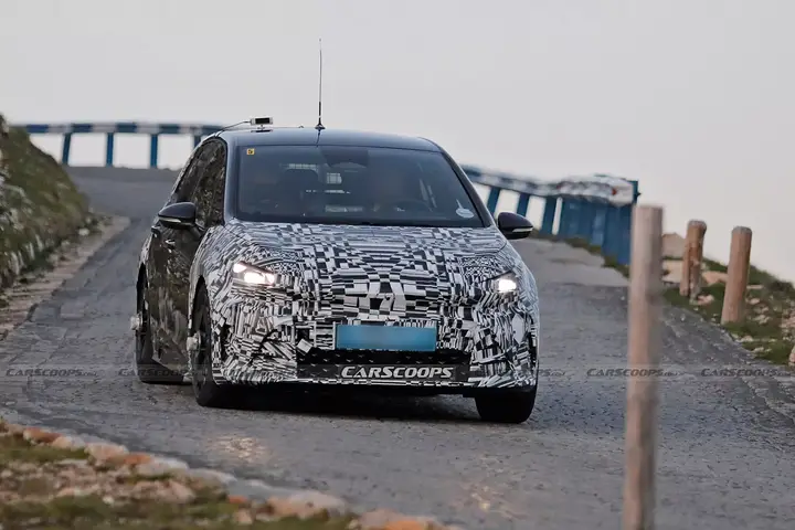 Cupra-Born-facelift-exif-00013-2048x1367