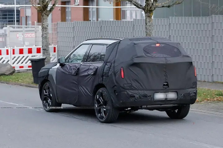 Hyundai-Tucson-spy-shots-newcarscoops_-00014-2048x1367