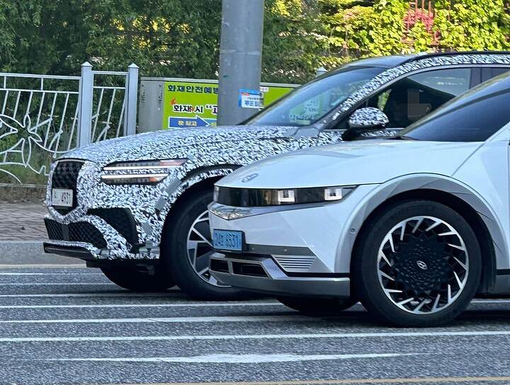 2027 Genesis GV70 EREV_newcarscoops_IMG20260513204203839