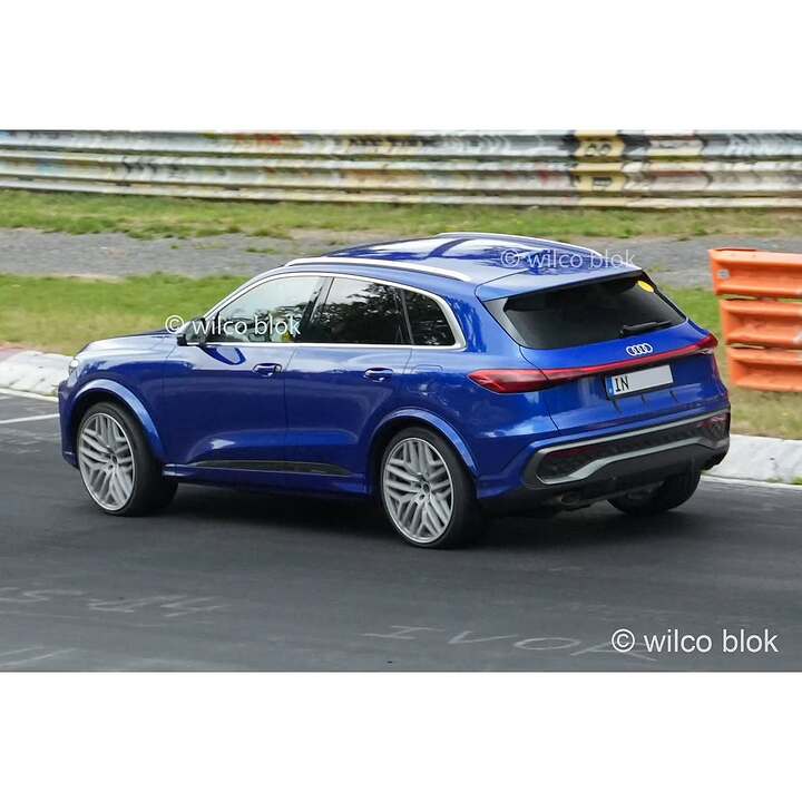 Audi RSQ5 spied at the Nürburgring! It probably has the same hybrid powertrain as the RS5.#audi (2)