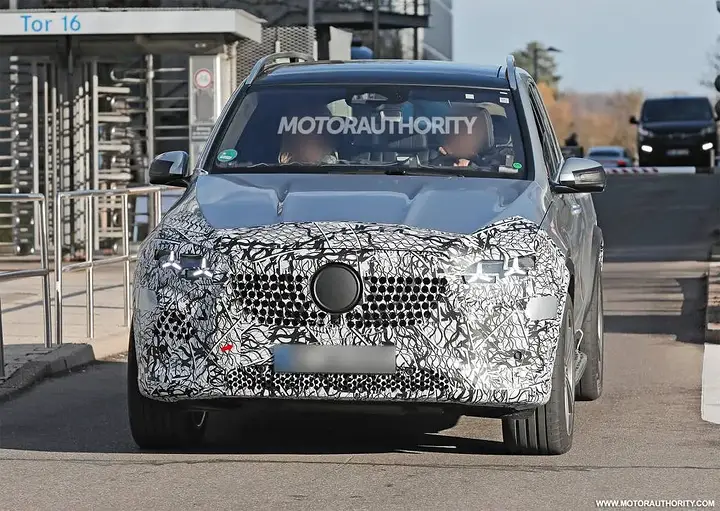 2027-mercedes-benz-gle-class-facelift-spy-shots--photo-via-baldauf_100951420_l