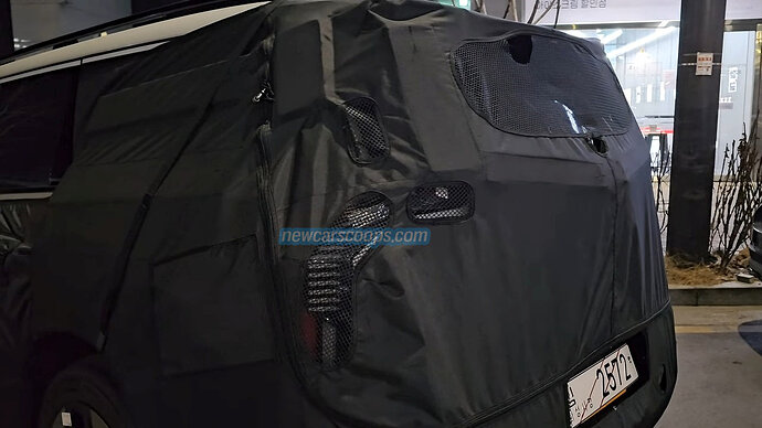 2023_Kia_EV9_newcarscoops.com_08