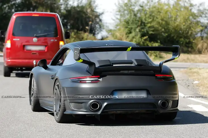 Porsche-911-GT2-RS-Slantnose-Scoop-12-1536x1025