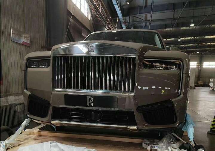 Rolls-Royce-Cullinan-facelift-leaked-image
