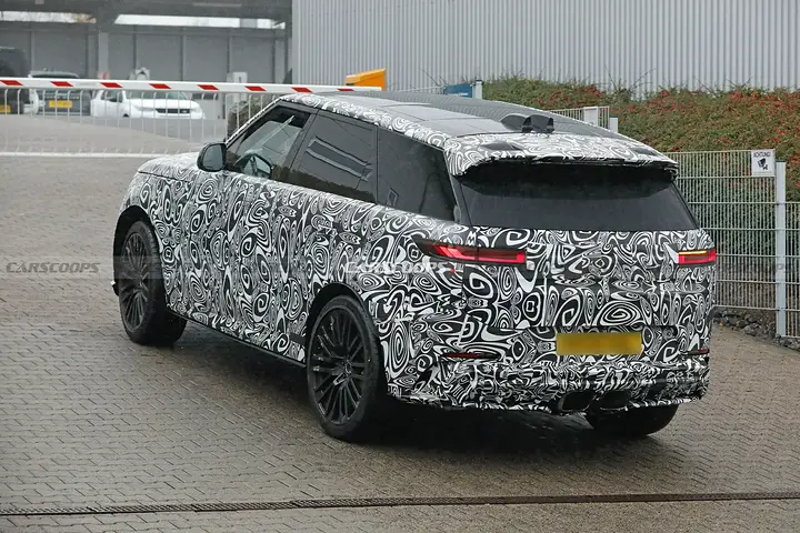 2027-Range-Rover-Sport-SV-1029-12-2048x1366