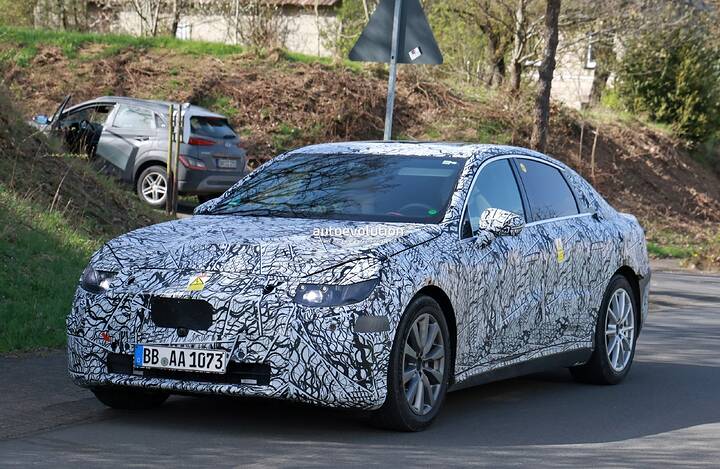 2026-mercedes-benz-c-class-ev-prototype-spied-inside-and-out-shows-intriguing-details_13