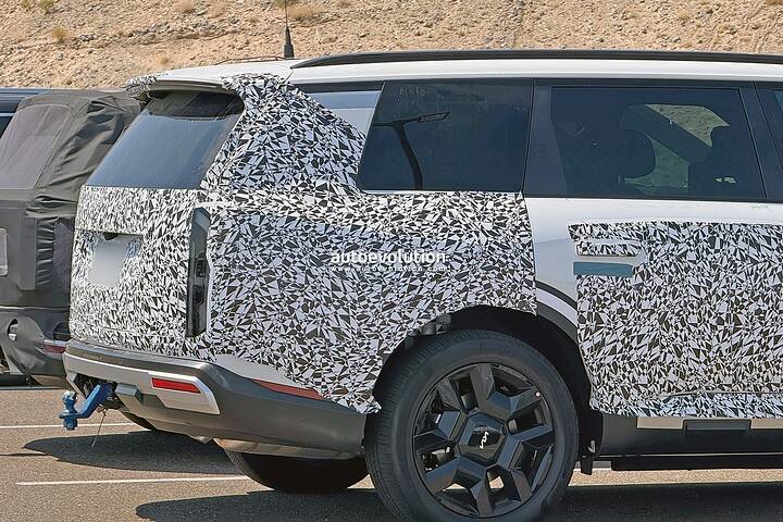 imgi_42_2026-kia-telluride-spied-with-boxy-design-hybrid-powertrain-incoming_6