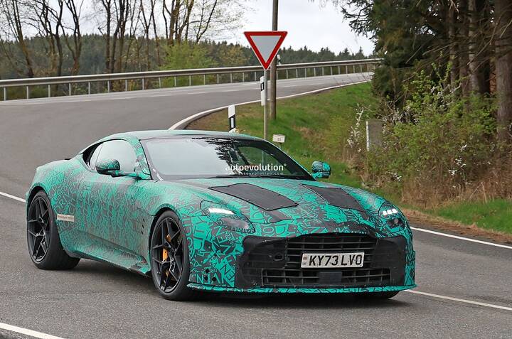 2025-aston-martin-dbs-superleggera-continues-testing-could-pack-over-800-hp_4