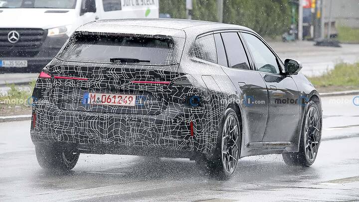 imgi_15_bmw-i3-touring-2027-erlkonig