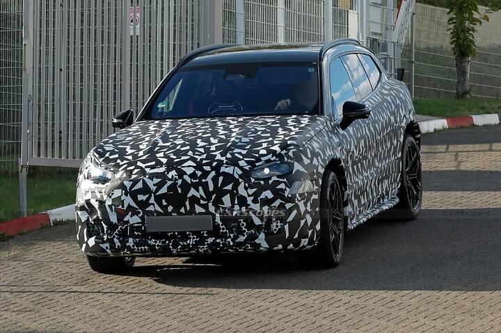 imgi_309_Mercedes-AMG-SUV-X591-Scoop-Baldauf-2