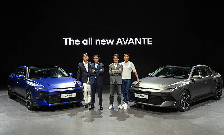 2027 Hyundai Elantra Avante (CN8)_newcarscoops_0002