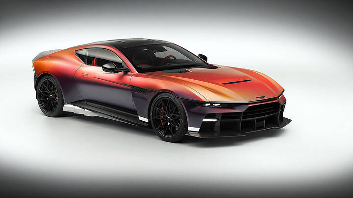 Aston Martin Valen_04