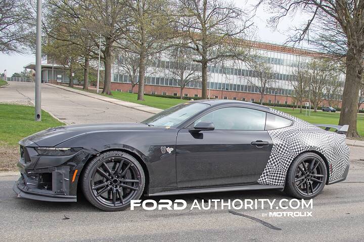 2026-Ford-Mustang-Shelby-GT500-S650-Prototype-Spy-Shots-April-2025-Exterior-002