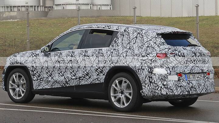 mercedes-gla-2026-fotos-espia-2024105481-1732711272_11