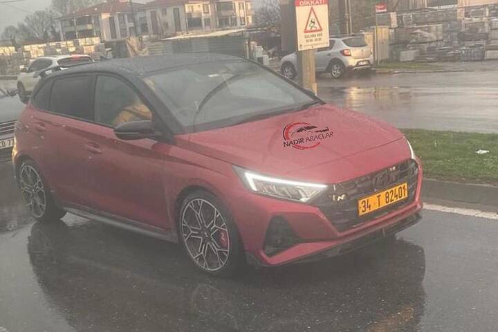 2024-hyundai-i20-n-facelift-spied-3