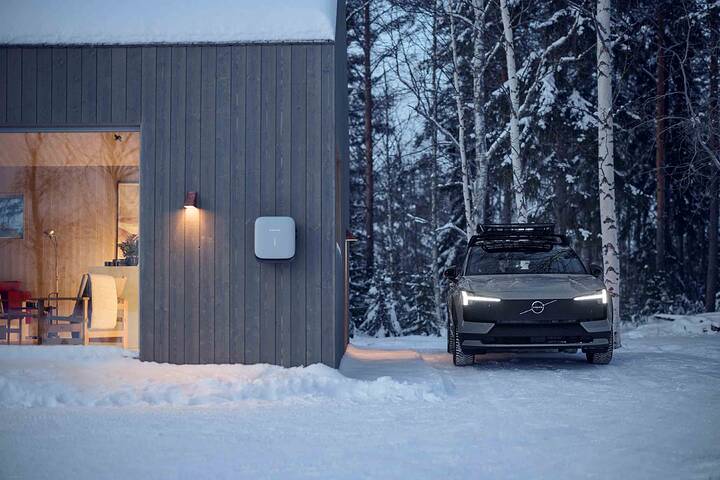 2026-ex30-cross-country-volvo-2i8wqweeegk0q603by8rgad