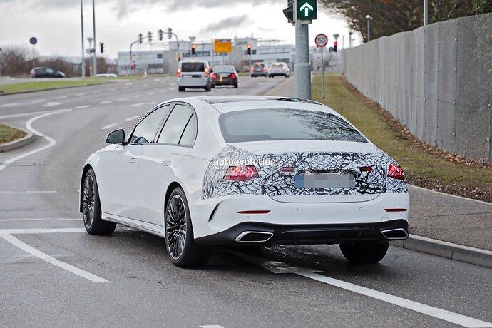 new-2024-mercedes-benz-e-class-spied-with-minimal-camouflage-and-its-a-looker_12