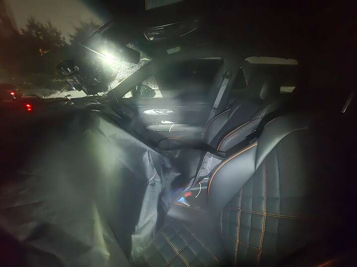 2027 Genesis GV70 HEV_1280_20251010_205016