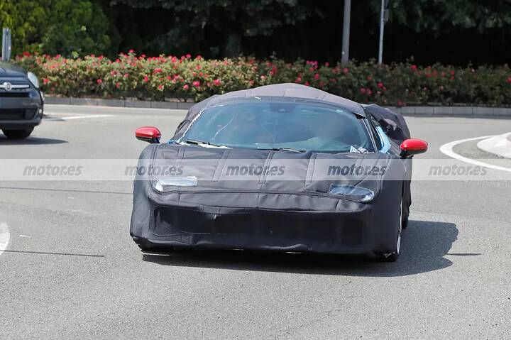 ferrari-sf90-sucesor-fotos-espia-2024102656-1718359933_3