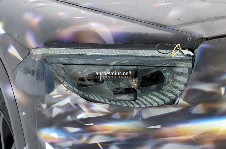 imgi_63_bentley-s-first-production-ev-shows-porsche-cayenne-electric-inspired-cockpit_12