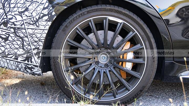 Mercedes-AMG sube el listón con un potente Clase S más tecnológico que se descubre en estas fotos espía 20