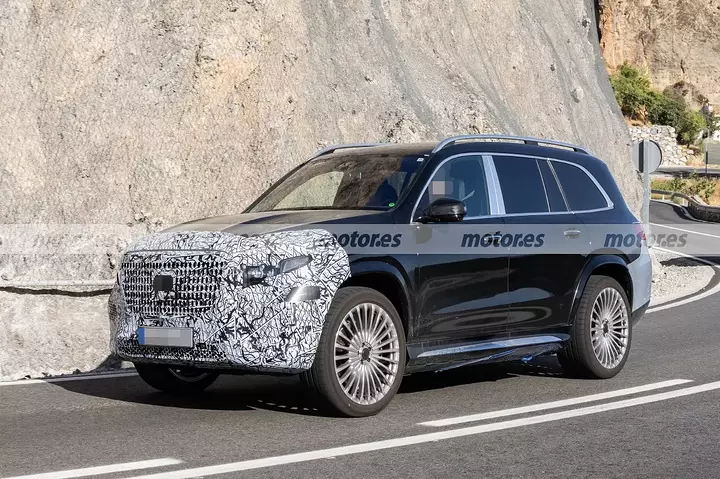 mercedes-maybach-gls-2026-fotos-espia-2024103226-1722282226_14