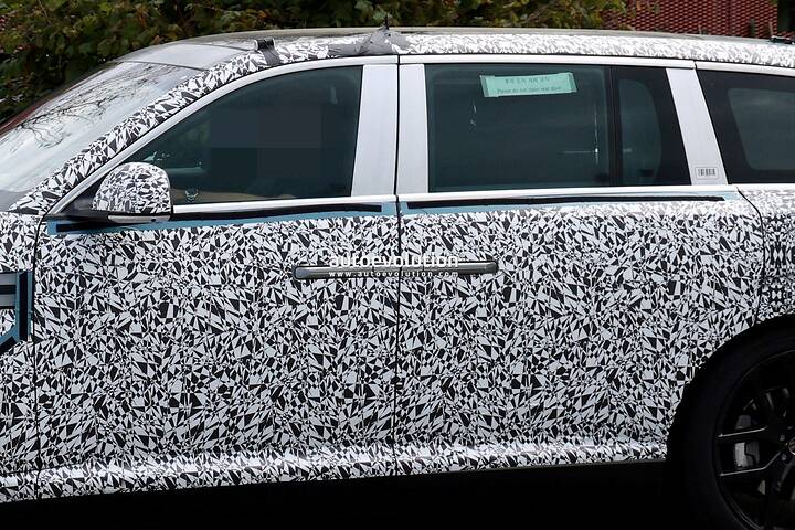 imgi_59_2027-genesis-gv90-spied-with-purportedly-optional-coach-doors-open_13