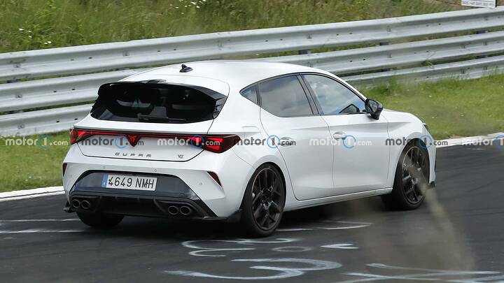 2027 Cupra Leon VZ TCR_newcarscoops_46e0b