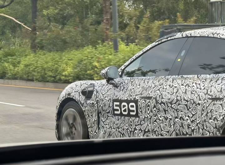 imgi_21_2027 xiaomi-su7-prototypes-spotted_4