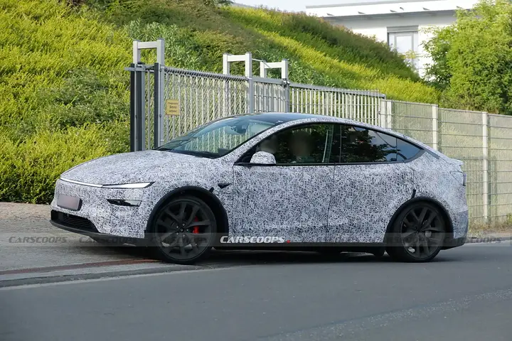 2026-Tesla-Model-Y-Performance-28-Copy-1536x1025