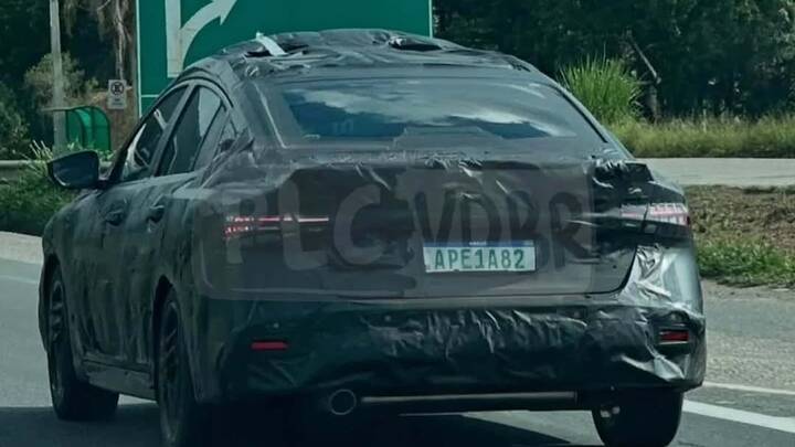 nova-geracao-do-nissan-sentra-e-flagra-no-brasil (2)