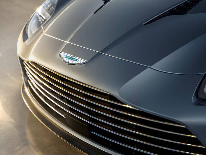 Aston Martin Vanquish 25_07