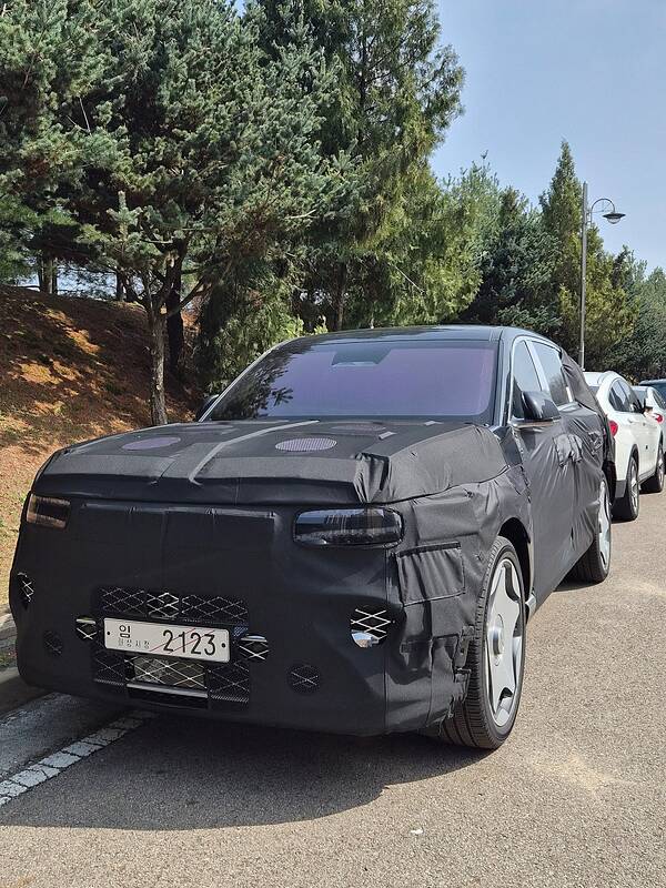 thumb_GV90 Coach Door Version_newcarscoops_950x1266