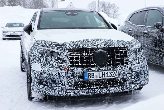 2024-mercedes-amg-glc-63-coupe-spied-as-high-riding-alternative-to-the-new-c-63_2
