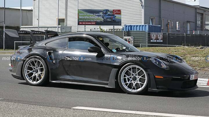 porsche-911-gt3-rs-2026-newcarscoops (2)