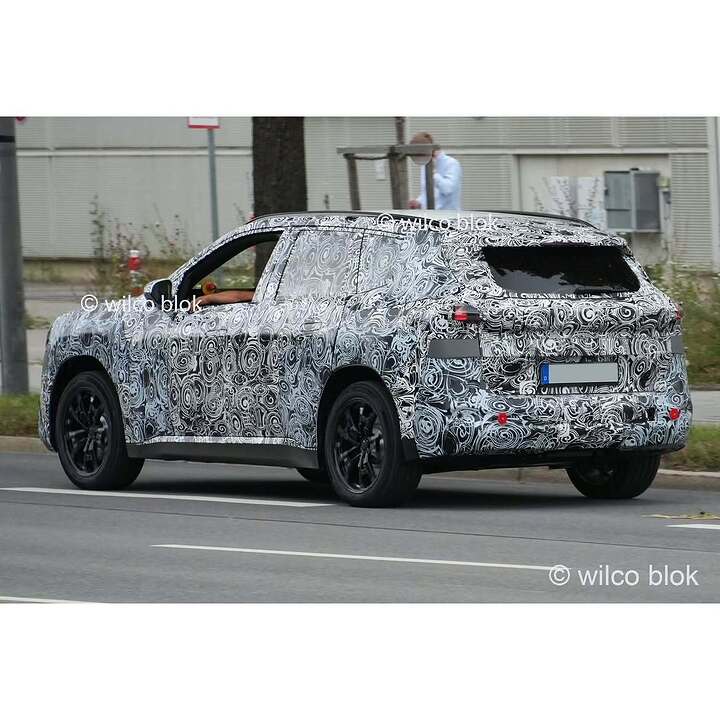 Next generation BMW iX1 spotted in the wild! 📷 © Wilco Blok - do not use these photos without (2)