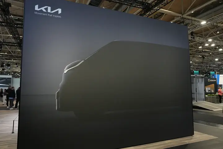 kia-pv5-teaser.jpg