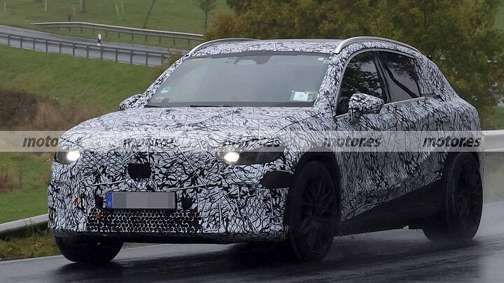 imgi_17_mercedes-glc-eq-amg-interior-fotos-espia-2026-2025110865-1762244028_3