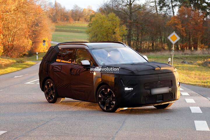 imgi_48_hyundais-new-gen-2027-tucson-spied-again-high-performance-tucson-n-rumored-261270_1