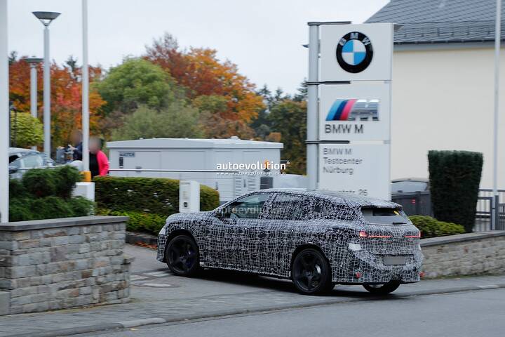 imgi_67_bmw-s-ix3-m-spied-up-to-1000-hp-rumored_23