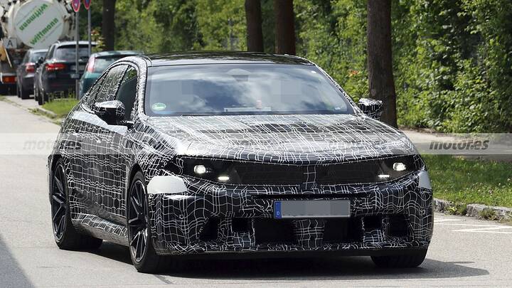 BMW está a punto de cambiar el M5 como nunca antes, y puede que lo más polémico no se vea en estas fotos espía 1