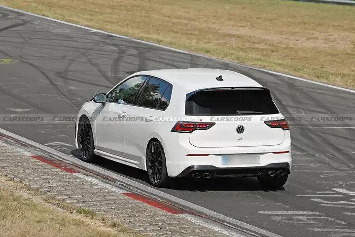 VW-Golf-R-350-Scoop-822-9-1536x1025