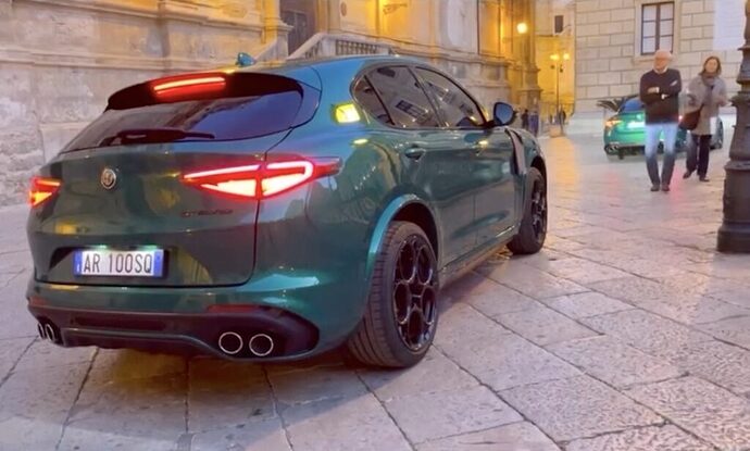 2024 Alfa Romeo Stelvio Quadrifoglio