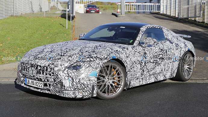 2023-mercedes-amg-gt-coupe-edition-1-spy-photo (3)
