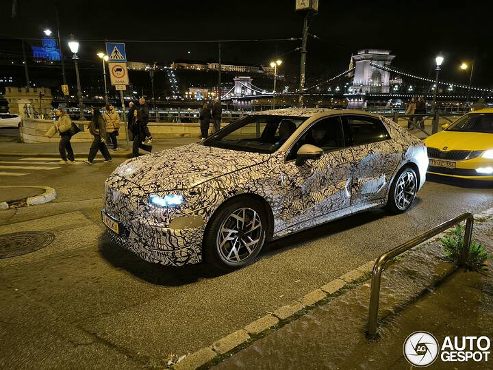 mercedes-benz-c-klasse-ev-2026-78af5-c902812122025193720_3