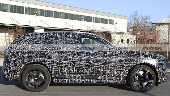 bmw-x5-m60-fotos-espia-2026112368-1770104300_9