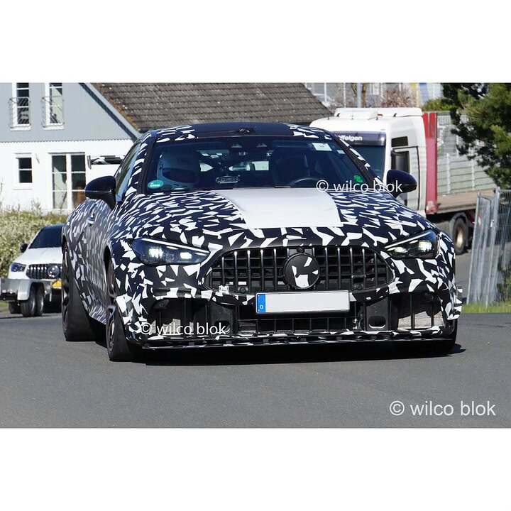 Mercedes-AMG CLE63 Mythos spied in Nürburg!#Mercedes #amg #cle63 #mythos #Erlkönig