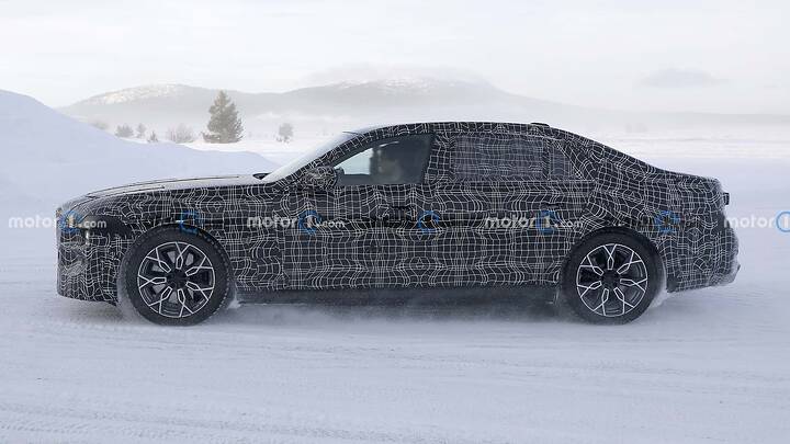 bmw-7er-g70-facelift-als-erlkonig-2025 (3)