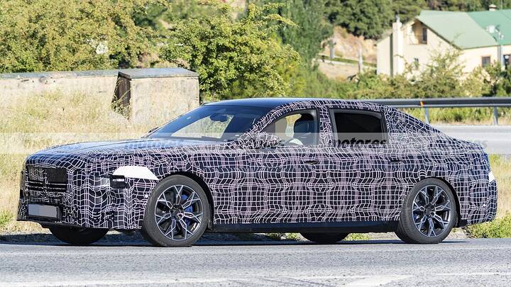 BMW prepara el renovado Serie 7, estas nuevas fotos espía revelan más pistas sobre sus cambios 5